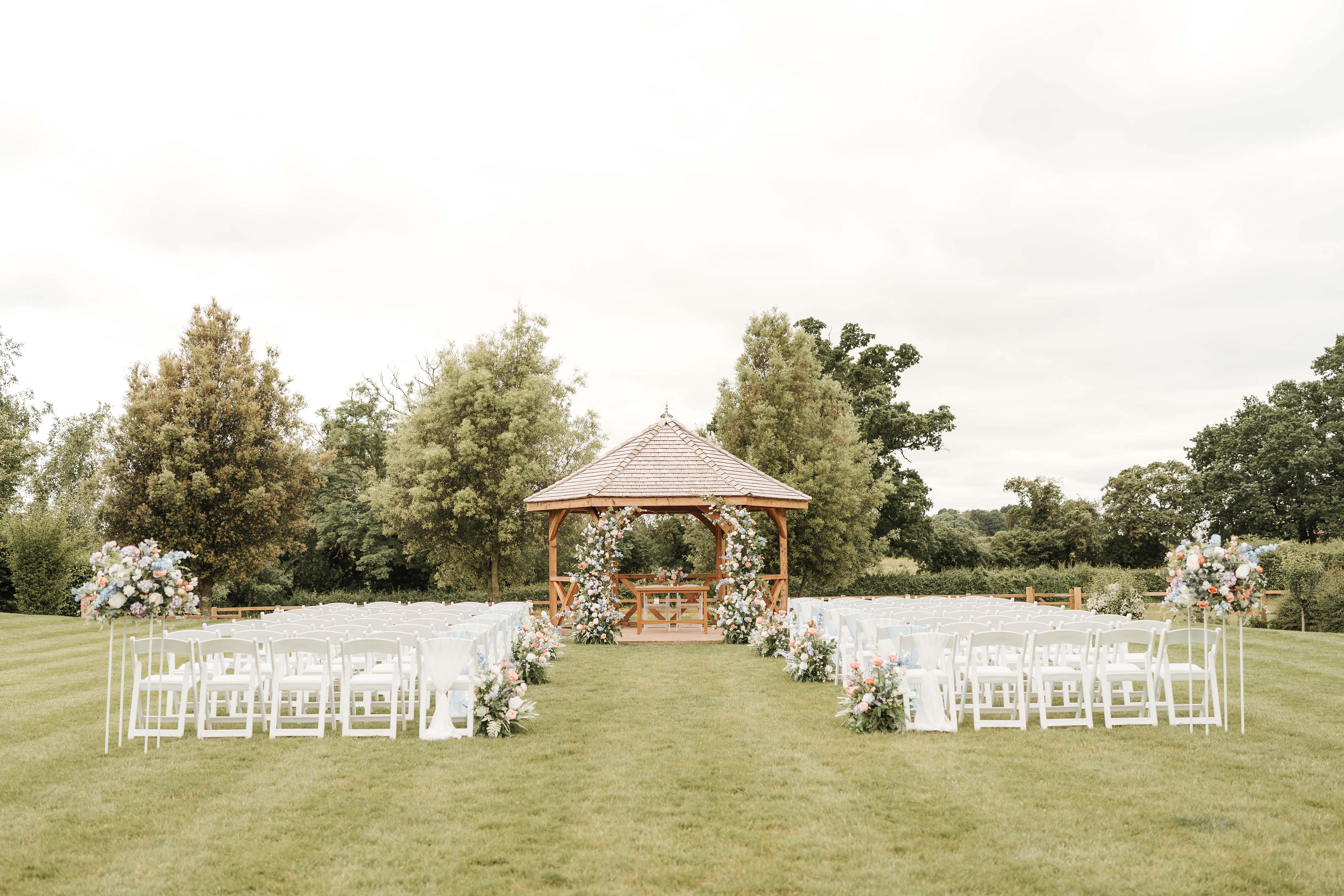 Manor Hill House Styled Shoot - A regency "Bridgerton-inspired" Wedding