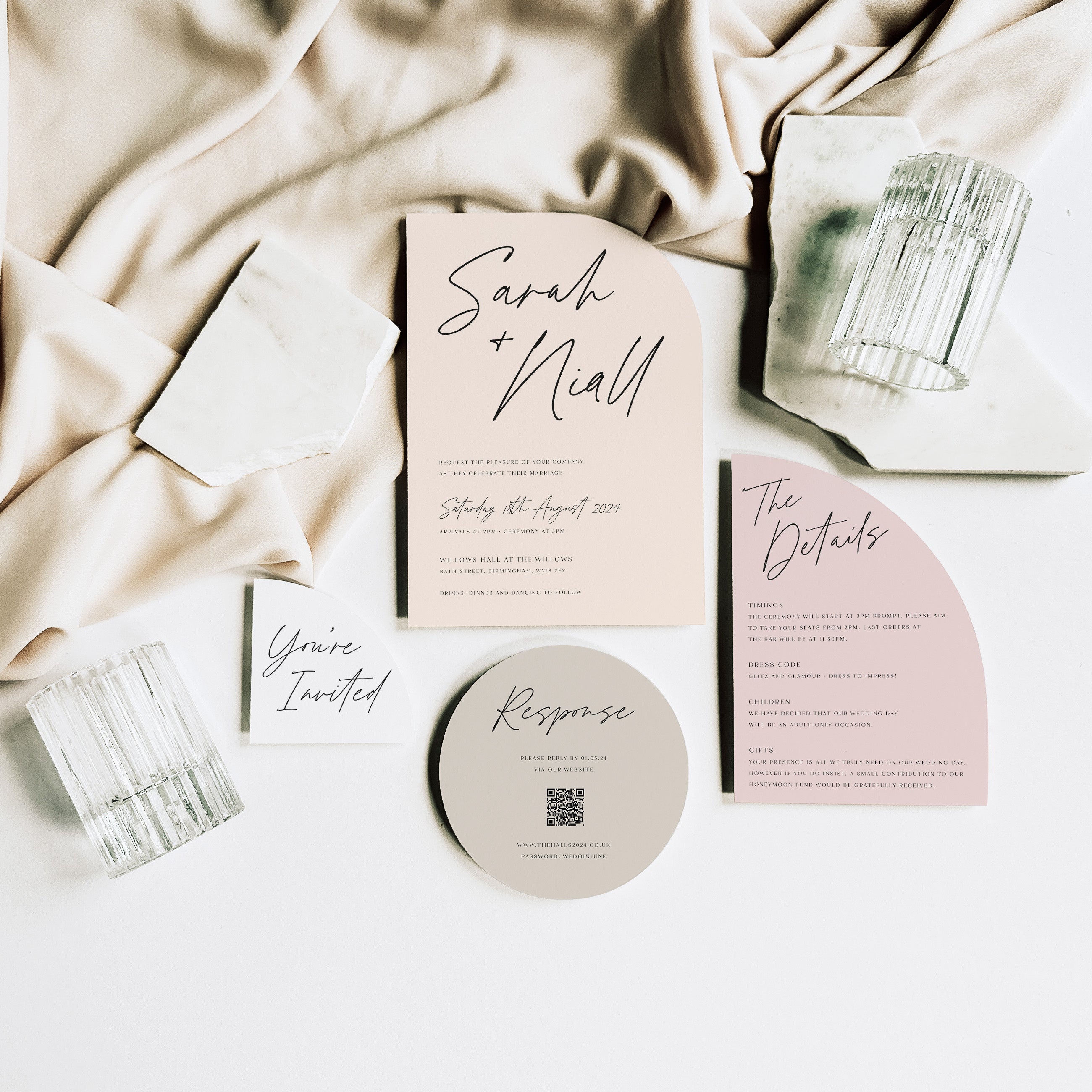 Weeding Shape Card Shaped wedding invitations | Beachweddingtips.com